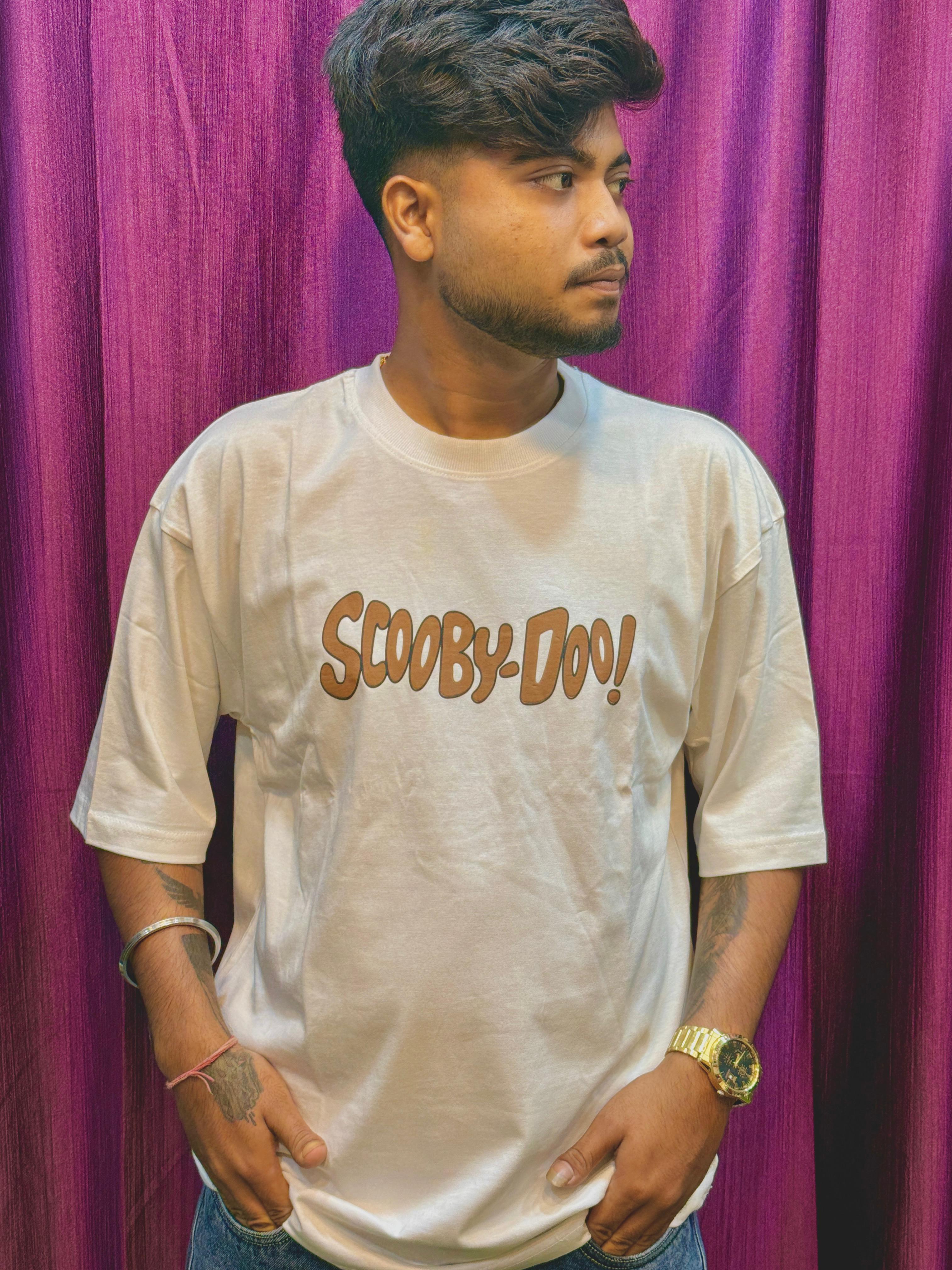 Men's Oversized Scooby-Doo Graphic T-Shirt – (Cream White)