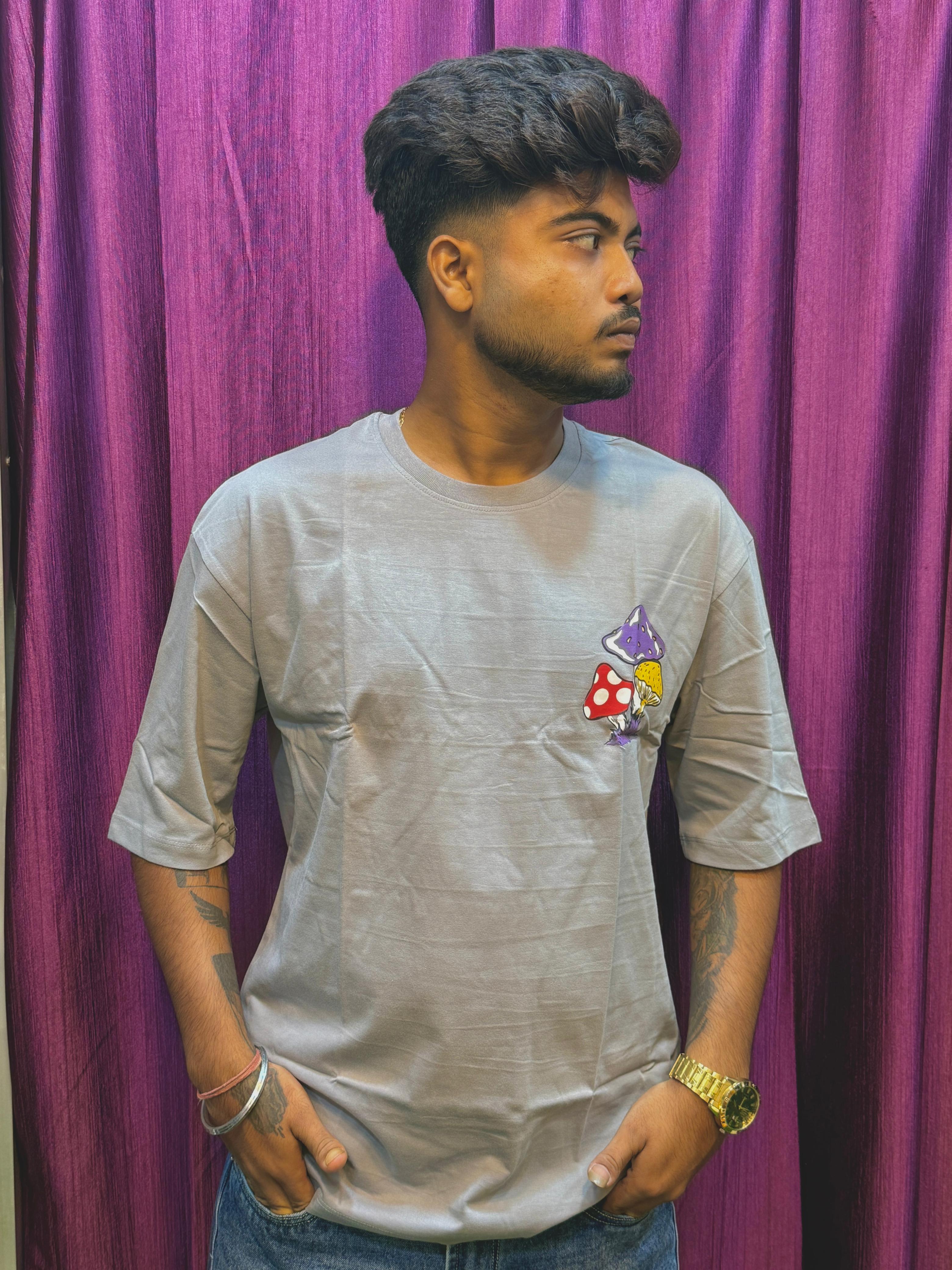 Real Eyes Realize Graphic Oversized T-Shirt – Cool Grey Edition